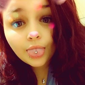 Meet your Posher, Abbie